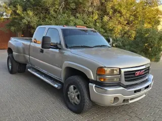 2006 GMC Sierra in Al Ain used car