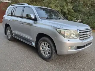 2009 Toyota Land Cruiser in Al Ain used car