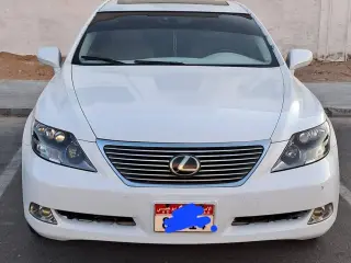 2007 Lexus LS 460 in Al Ain used car