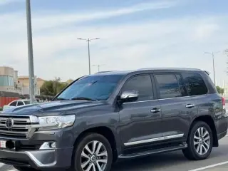 2018 Toyota Land Cruiser in Al Ain used car