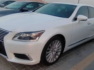 2013 Lexus LS 460 in Al Ain used car