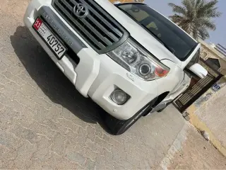 2014 Toyota Land Cruiser in Al Ain used car