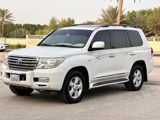 2010 Toyota Land Cruiser in Al Ain used car