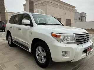 2014 Toyota Land Cruiser in Al Ain used car