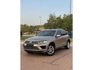 2015 Volkswagen Touareg in Al Ain used car
