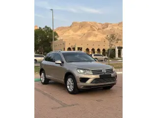 2015 Volkswagen Touareg in Al Ain used car